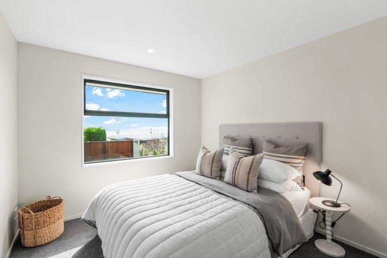 Photo of property in 223b Mount Pleasant Road, Mount Pleasant, Christchurch, 8081