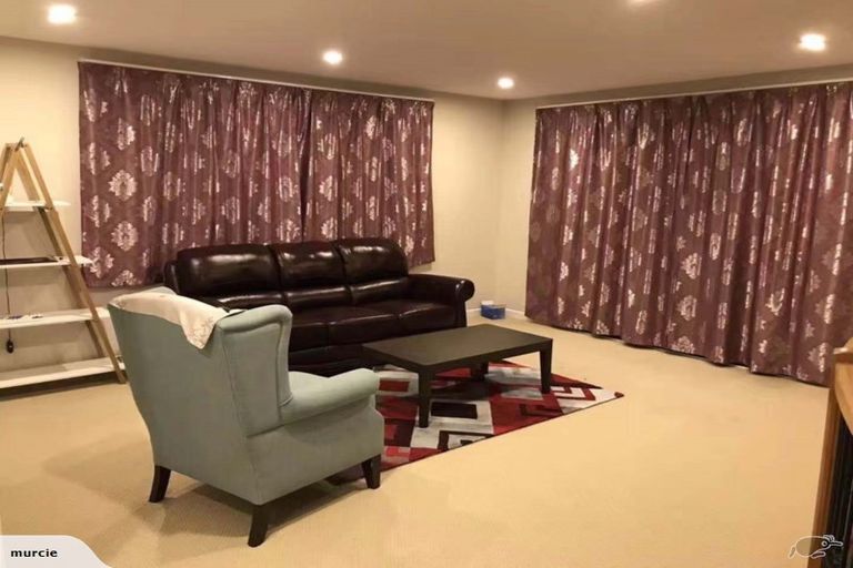 Photo of property in 8 Ilam Lane, Fairview Heights, Auckland, 0632