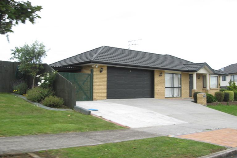 Photo of property in 8 Norwalk Crescent, Mangere, Auckland, 2022