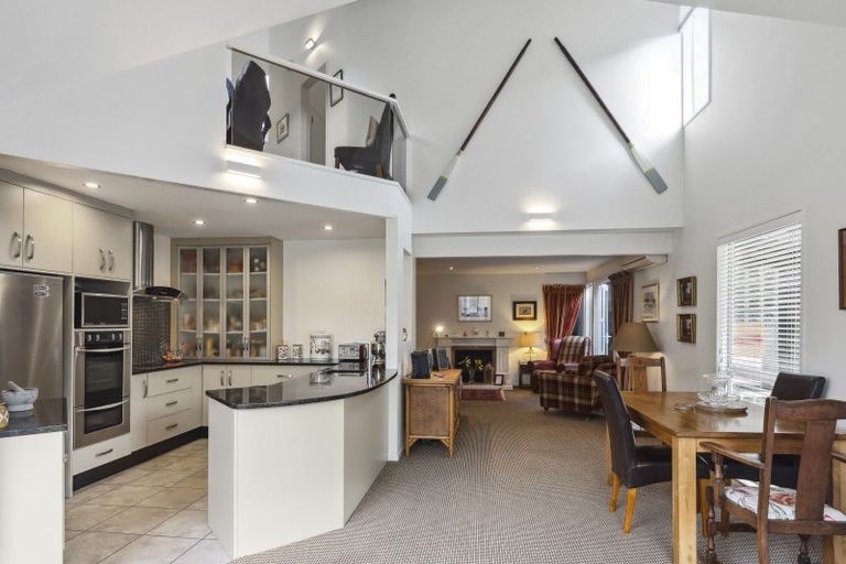 Photo of property in 18a Garden Road, Raumati Beach, Paraparaumu, 5032