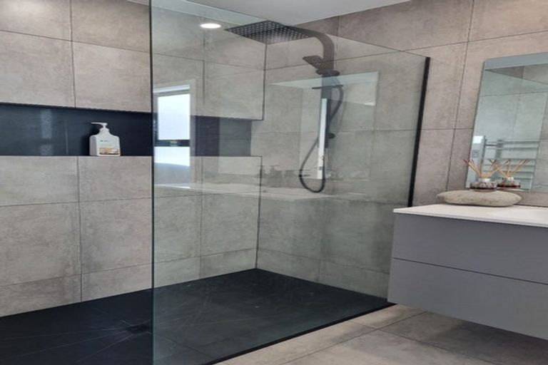 Photo of property in 16 Fantail Avenue, Carterton, 5713