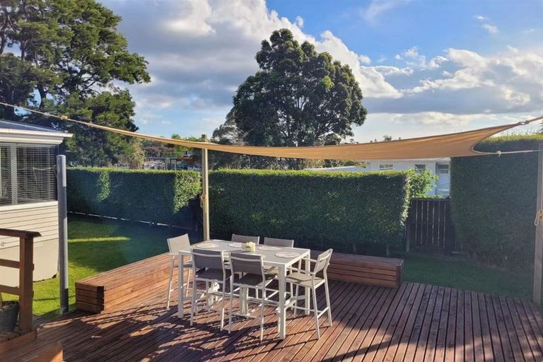 Photo of property in 61 Patons Road, Howick, Auckland, 2014