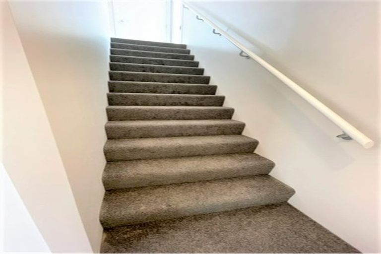 Photo of property in 6 Gloaming Lane, Wallaceville, Upper Hutt, 5018