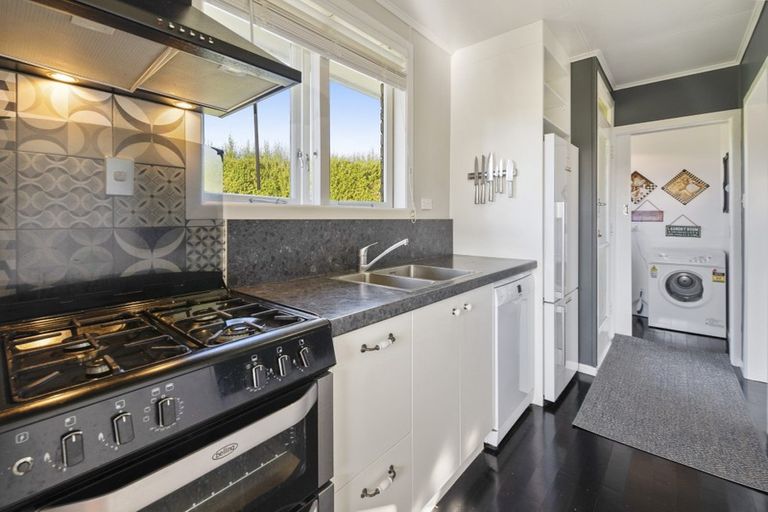 Photo of property in 7 Kahu Street, Utuhina, Rotorua, 3015