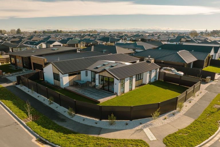 Photo of property in 40 Selfe Crescent, Burwood, Christchurch, 8083