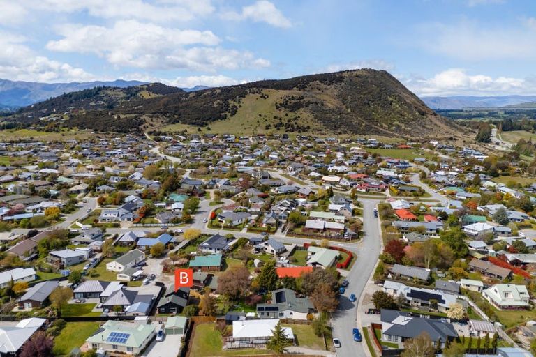 Photo of property in 9a Ragan Lane, Wanaka, 9305