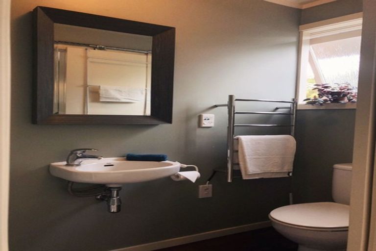 Photo of property in 86 Sartors Avenue, Browns Bay, Auckland, 0630