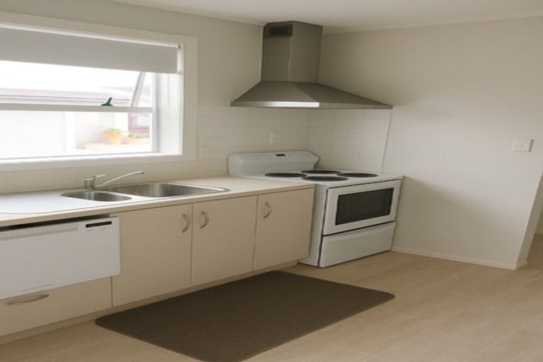 Photo of property in 14 Pulham Crescent, Queenwood, Hamilton, 3210