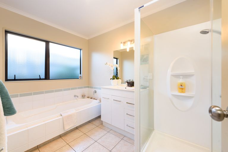 Photo of property in 9 Nivarna Way, Ohauiti, Tauranga, 3112