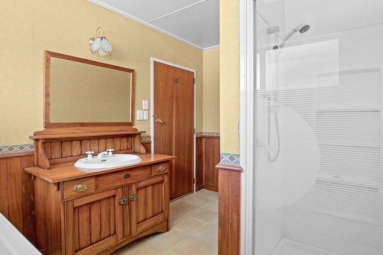 Photo of property in 9 Dunorling Street, Alexandra, 9320