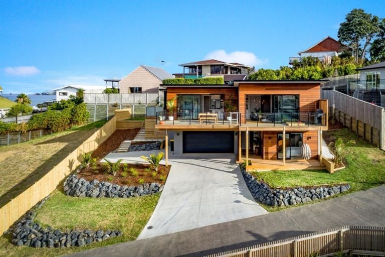 Photo of property in 17 Ariel Place, Snells Beach, 0920