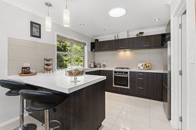 Photo of property in 525e Mangorei Road, Highlands Park, New Plymouth, 4312