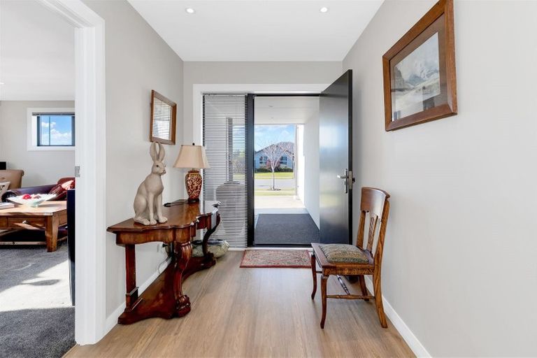 Photo of property in 17 Churchill Drive, Rangiora, 7400