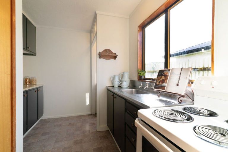 Photo of property in 8/702 Grays Road, Mahora, Hastings, 4120