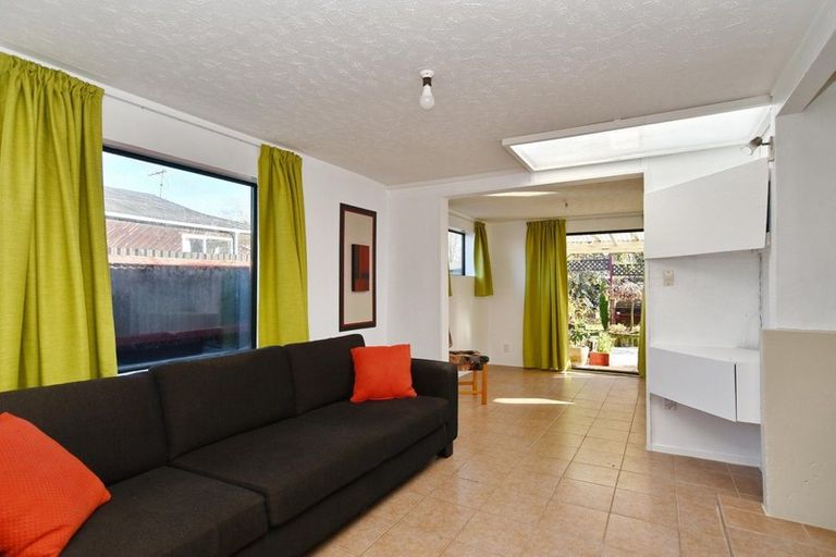 Photo of property in 15 Cawood Terrace, Kainga, Christchurch, 8083