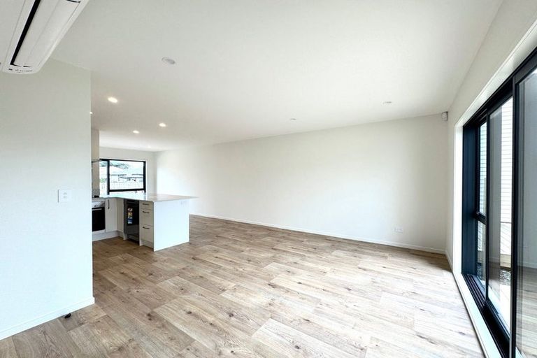 Photo of property in 22d Royton Avenue, Mangere East, Auckland, 2024