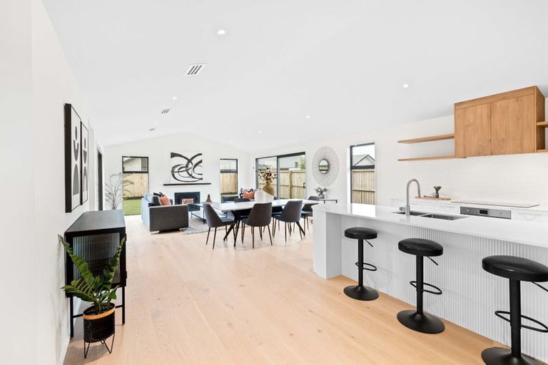 Photo of property in 35 Ridgeland Way, West Melton, 7618