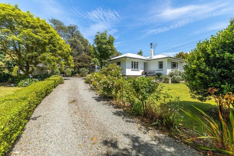 Photo of property in 1091 Halcombe Road, Halcombe, Feilding, 4779