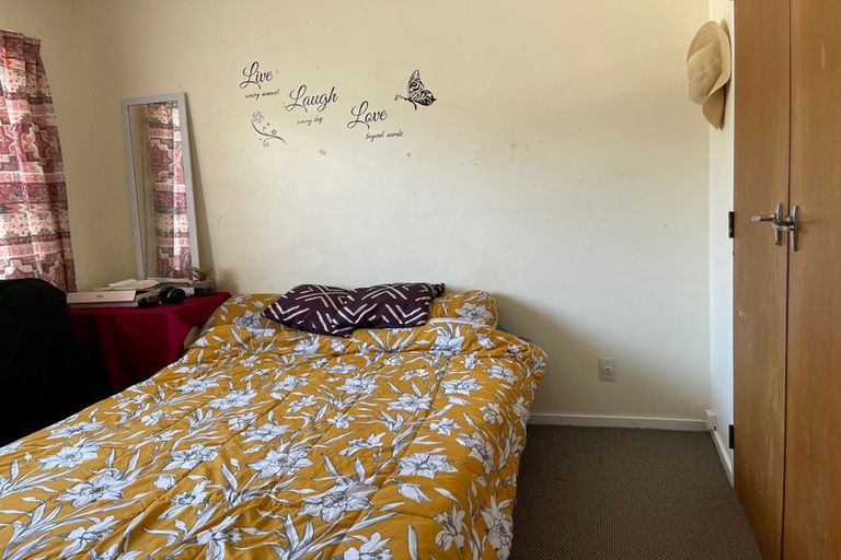 Photo of property in 100a Broderick Road, Johnsonville, Wellington, 6037