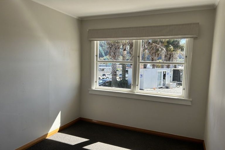 Photo of property in 72 Auckland Street, Picton, 7220