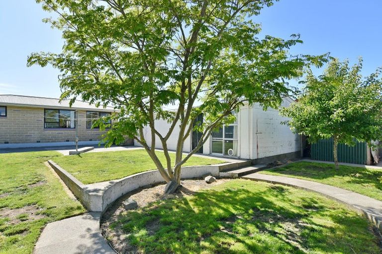 Photo of property in 5 Mortlake Street, Islington, Christchurch, 8042