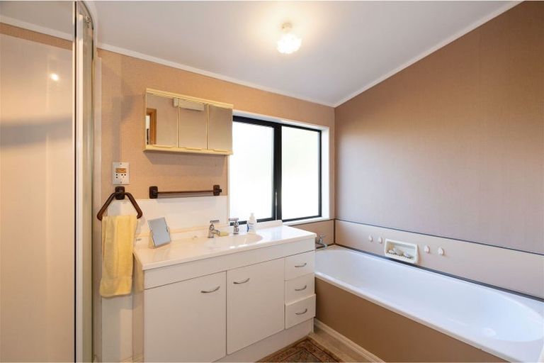 Photo of property in 8 Byrd Street, Levin, 5510