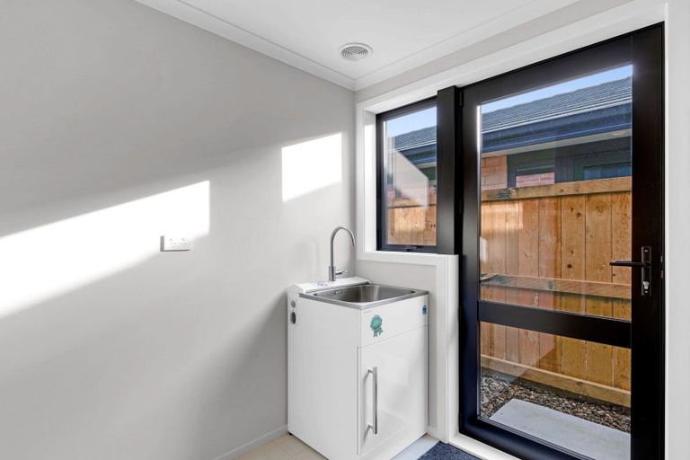 Photo of property in 23 Waruhia Crescent, Rototuna North, 3281