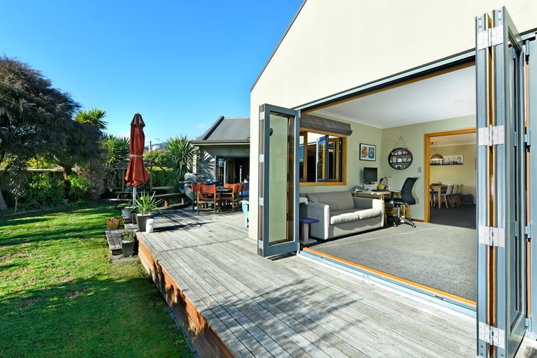 Photo of property in 135 Aldinga Avenue, Stoke, Nelson, 7011