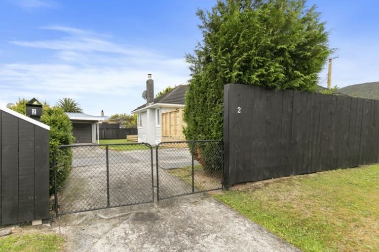 Photo of property in 2 Edmonds Street, Wainuiomata, Lower Hutt, 5014