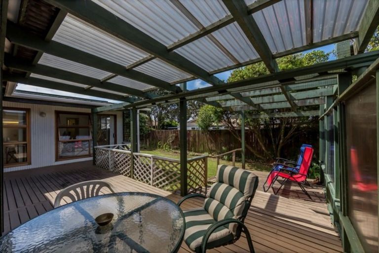 Photo of property in 9b Centreway Road, Orewa, 0931