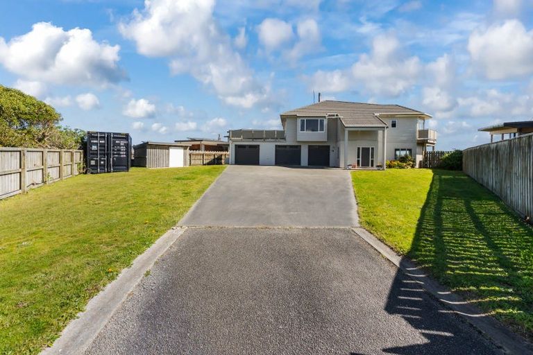 Photo of property in 3 Mariri Place, Waitarere Beach, Levin, 5510