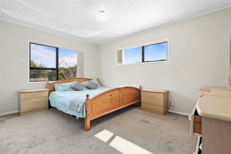 Photo of property in 13 Kopu Place, Clendon Park, Auckland, 2103