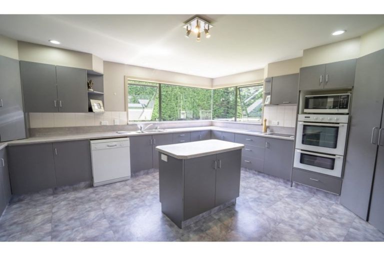 Photo of property in 5 Raeburn Avenue, Otatara, Invercargill, 9879