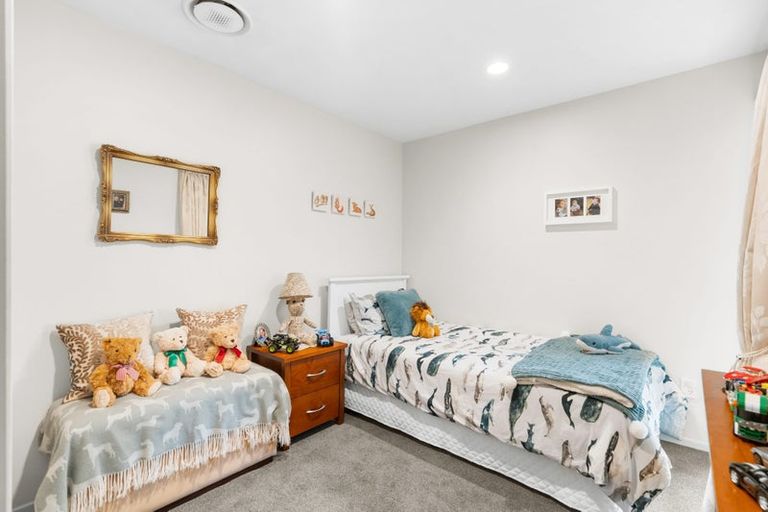 Photo of property in 12 Chesterfield Mews, Russley, Christchurch, 8042