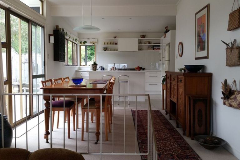 Photo of property in 47 Seddon Street, Waikanae, 5036