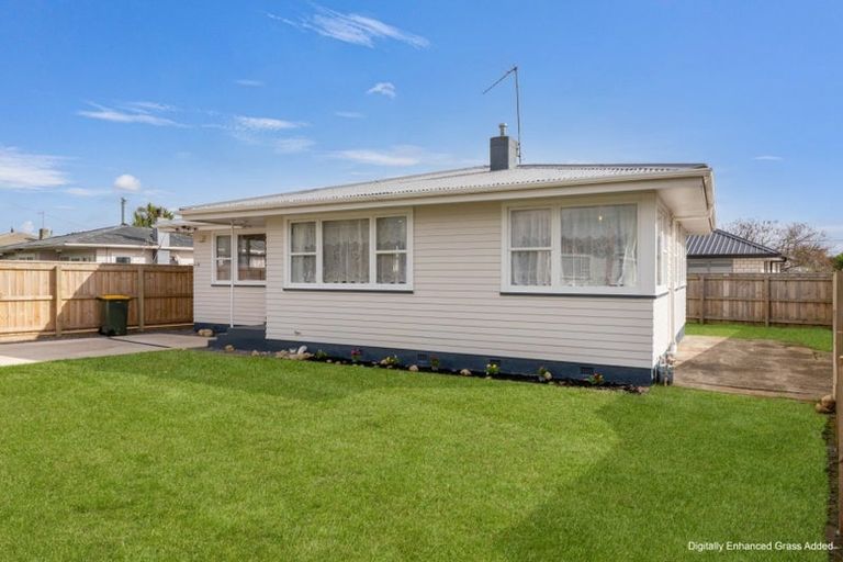 Photo of property in 27 Freyberg Street, Levin, 5510