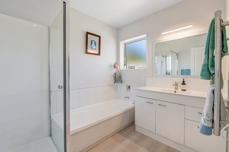 Photo of property in 3b Pine Road, Orewa, 0931