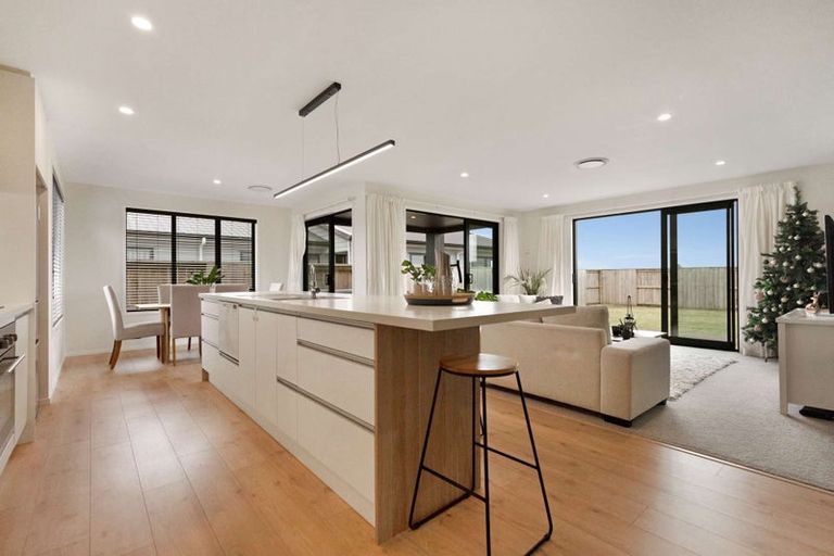 Photo of property in 18 Mcwatters Drive, Ngatea, 3503