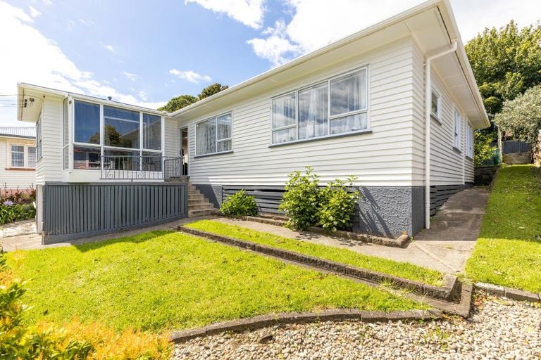 Photo of property in 65 Clawton Street, Westown, New Plymouth, 4310