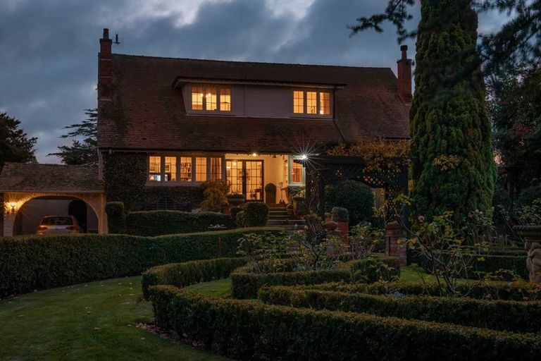 Photo of property in 5 Brassey Road, Saint Johns Hill, Whanganui, 4500