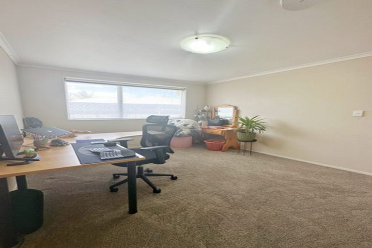 Photo of property in 9 Saints Court, Manurewa, Auckland, 2102