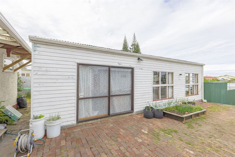 Photo of property in 107 Gonville Avenue, Gonville, Whanganui, 4501
