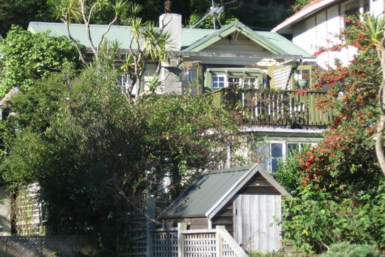 Photo of property in 329 Muritai Road, Eastbourne, Lower Hutt, 5013