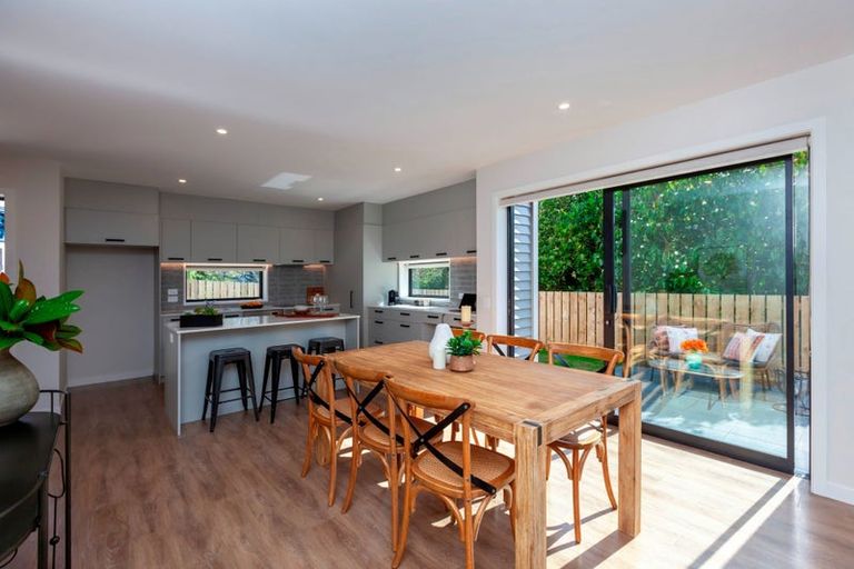 Photo of property in 77 Amohia Street, Paraparaumu, 5032