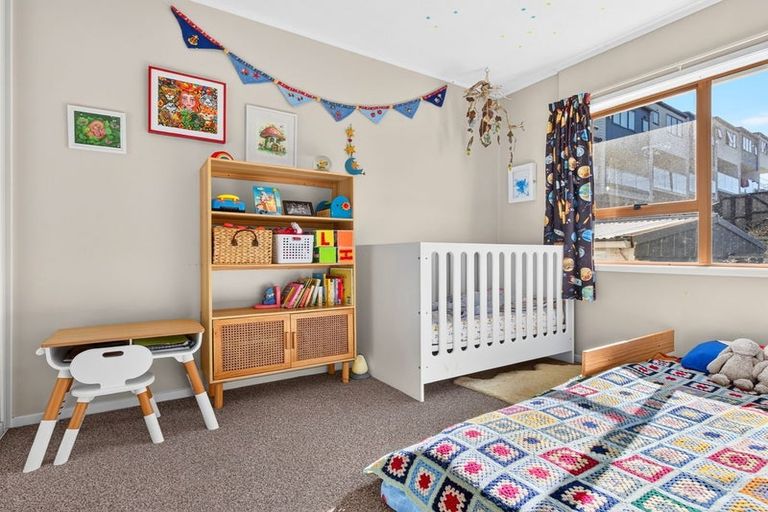 Photo of property in 2/7 Pomelo Road, Te Atatu South, Auckland, 0610