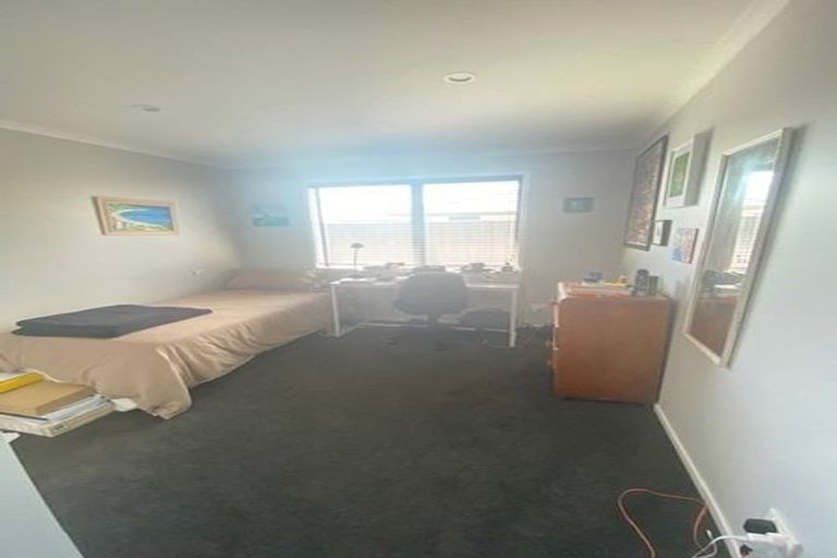 Photo of property in 72 Tabraham Crescent, Pyes Pa, Tauranga, 3112