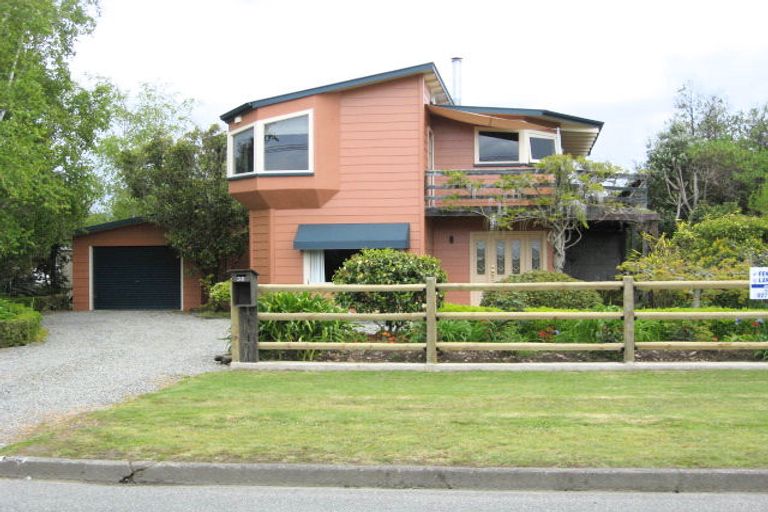 Photo of property in 38 Tahi Street, Mapua, 7005