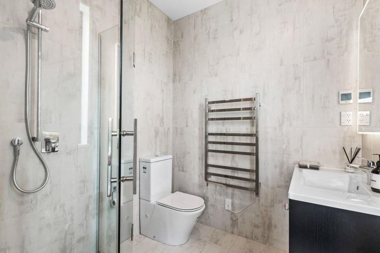 Photo of property in 45 Pohutukawa Parade, Riverhead, 0820