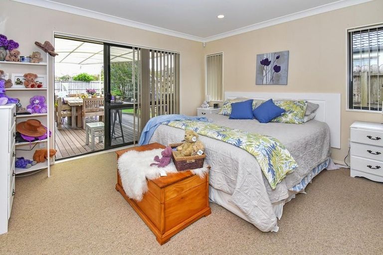 Photo of property in 9 Dan Bryant Place, Pukekohe, 2120