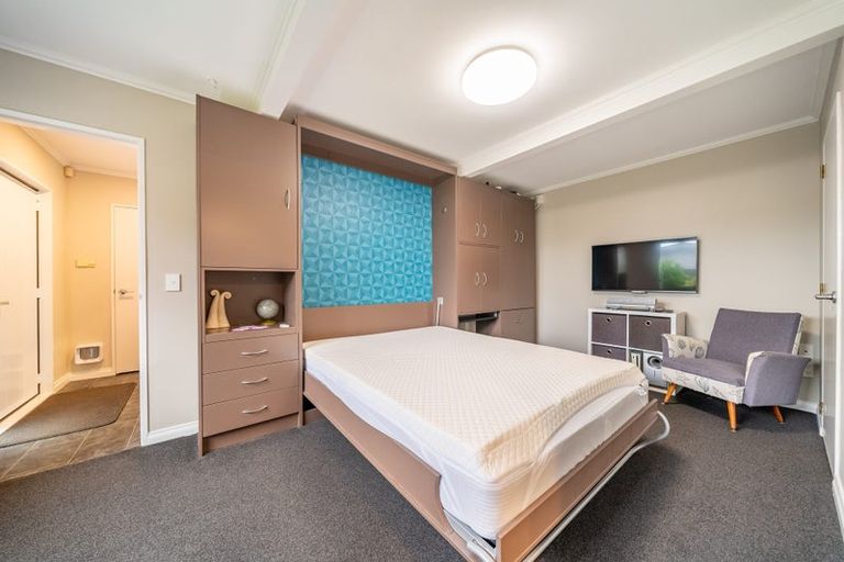 Photo of property in 2/75 Eskdale Road, Papakowhai, Porirua, 5024